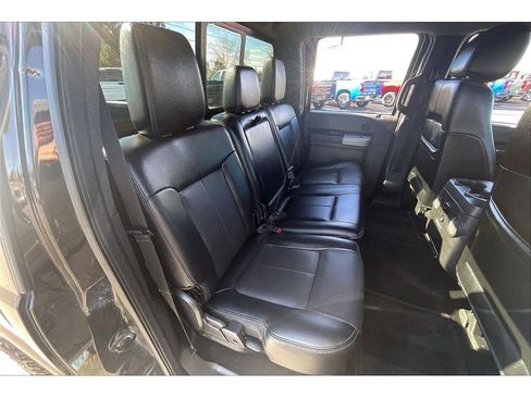 Used 2015 Ford F250 Lariat w/ Chrome Package image 27