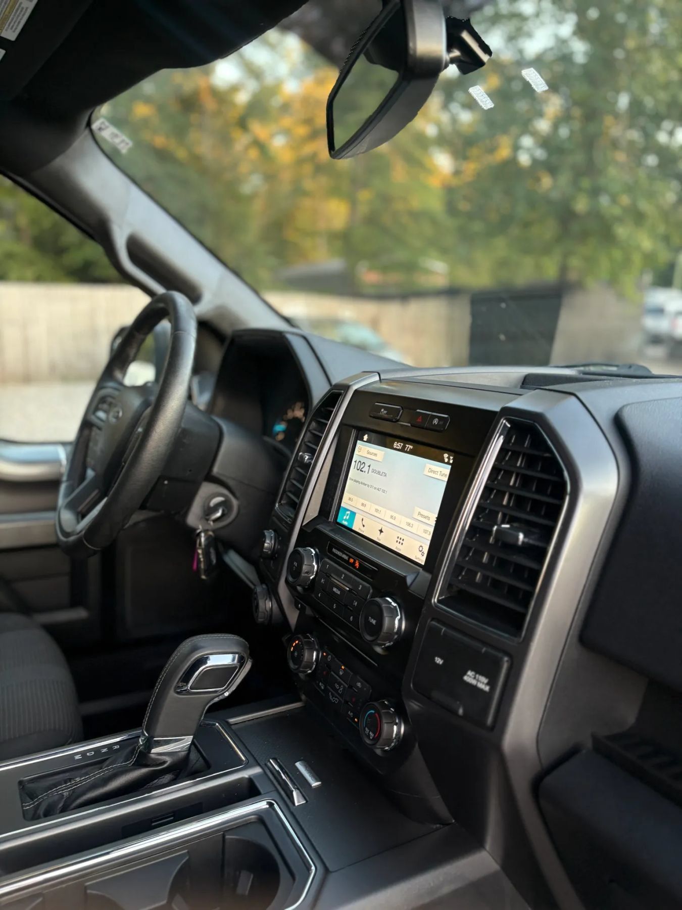 Used 2017 Ford F150 XLT w/ Equipment Group 302A Luxury AWD/4WD image 36