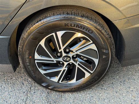 Used 2026 Hyundai Sonata Blue FWD image 16
