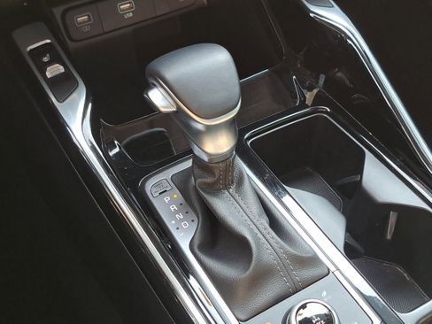 Used 2023 Kia Sorento SX image 24