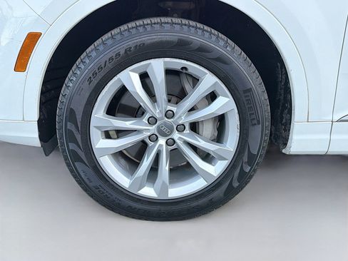 Used 2019 Audi Q7 3.0T Premium Plus image 40