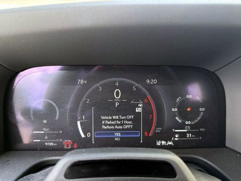 Used 2025 Lexus GX 550 w/ Accessory Package (Z1) AWD/4WD image 31