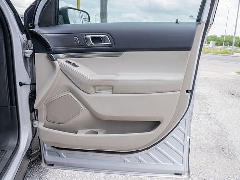 Used 2014 Ford Explorer FWD image 13