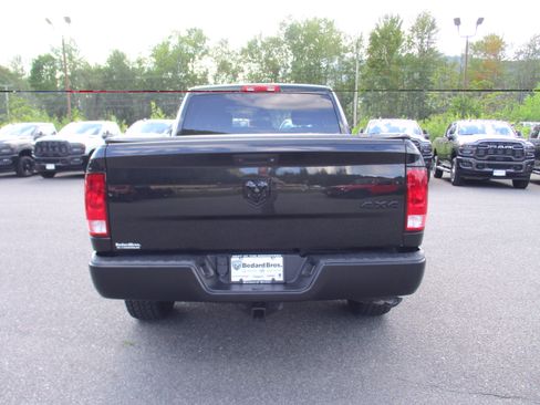 Used 2018 RAM 1500 Express w/ Black Ram 1500 Express Group AWD/4WD image 6