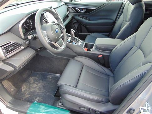 New 2025 Subaru Outback Limited image 10