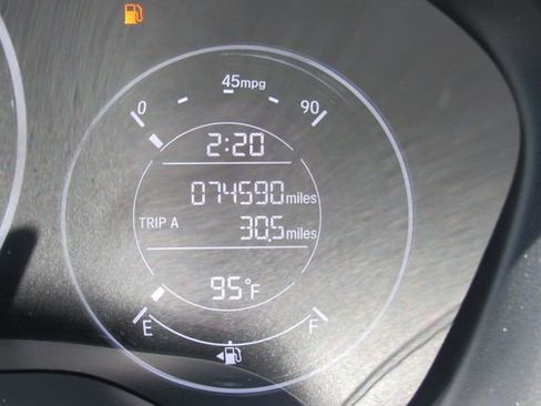 Used 2016 Honda HR-V EX image 29