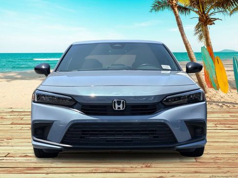 Used 2023 Honda Civic Sport image 9