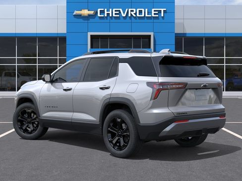 New 2027 Chevrolet Equinox LT w/ Convenience Package II FWD image 3