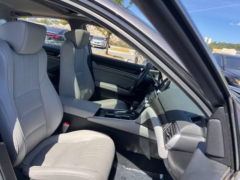 Used 2019 Honda Accord EX-L image 31