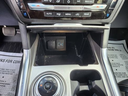 Used 2020 Ford Explorer ST image 23