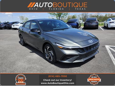 Used 2025 Hyundai Elantra SEL image 1