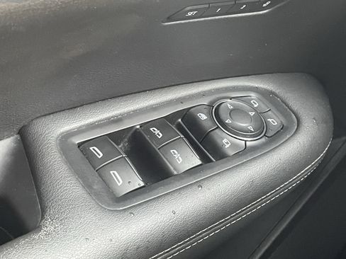 Used 2024 Cadillac XT6 Luxury w/ LPO, Floor Liner Package AWD/4WD image 17