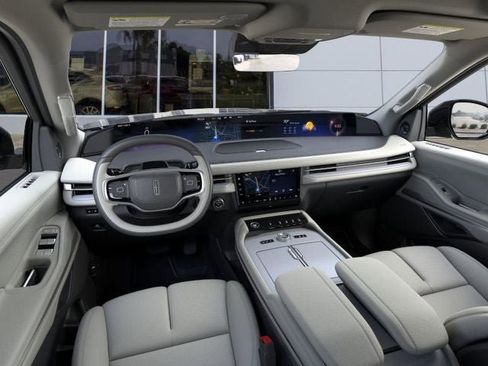 New 2025 Lincoln Navigator L Reserve image 9