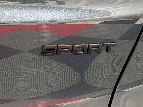 Used 2025 Honda CR-V Sport-L image 9
