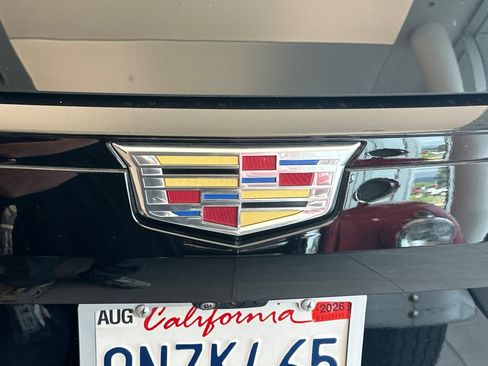 Certified 2024 Cadillac Escalade ESV V w/ LPO, ONYX Package AWD/4WD image 45