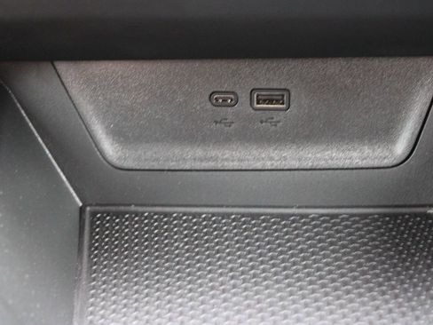 New 2026 Chevrolet Equinox RS FWD image 40