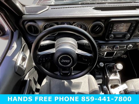 Used 2019 Jeep Wrangler Sport AWD/4WD image 8