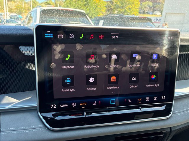 Certified 2026 Volkswagen Tiguan SE R-Line AWD/4WD image 21
