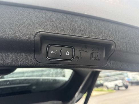 Used 2020 Ford Explorer ST w/ Premium Technology Package AWD/4WD image 7