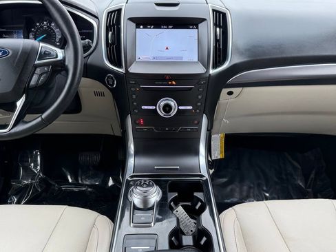 Used 2019 Ford Edge Titanium w/ Cold Weather Package image 29