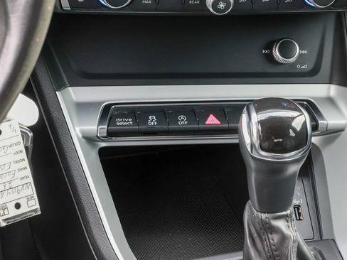 Used 2019 Audi Q3 2.0T Premium AWD/4WD image 12