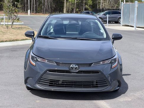 Used 2025 Toyota Corolla LE image 12