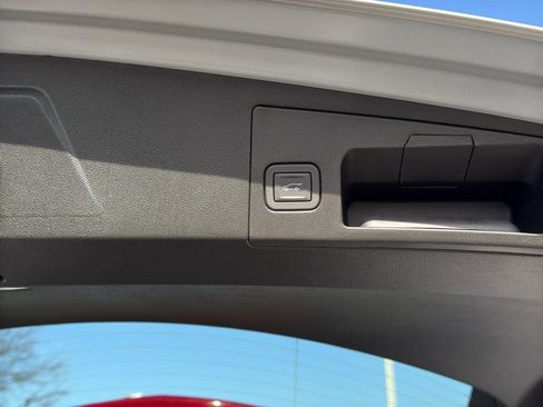 New 2026 Cadillac XT5 Luxury w/ LPO, Bronce Accent Package image 27