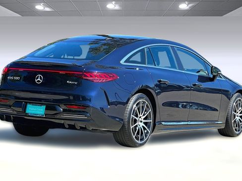 Used 2022 Mercedes-Benz EQS 580 4MATIC Sedan image 3