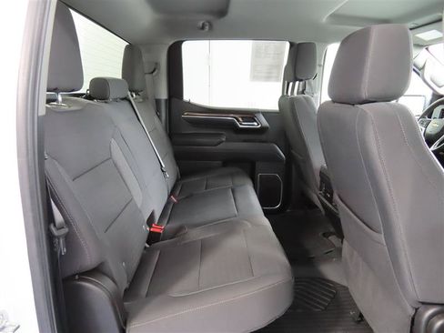 Used 2025 Chevrolet Silverado 1500 LT AWD/4WD image 29