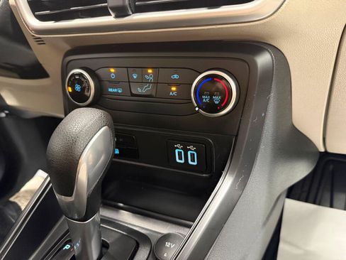 Used 2020 Ford EcoSport S AWD/4WD image 31