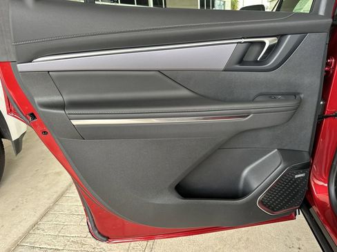 New 2025 Buick Enclave Sport Touring w/ Power Package image 29