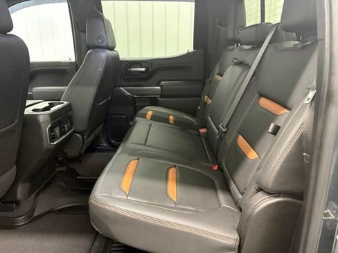 Used 2022 GMC Sierra 1500 AT4 w/ AT4 Premium Package AWD/4WD image 10