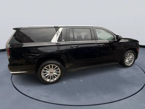 Used 2023 Cadillac Escalade ESV Premium Luxury AWD/4WD image 6