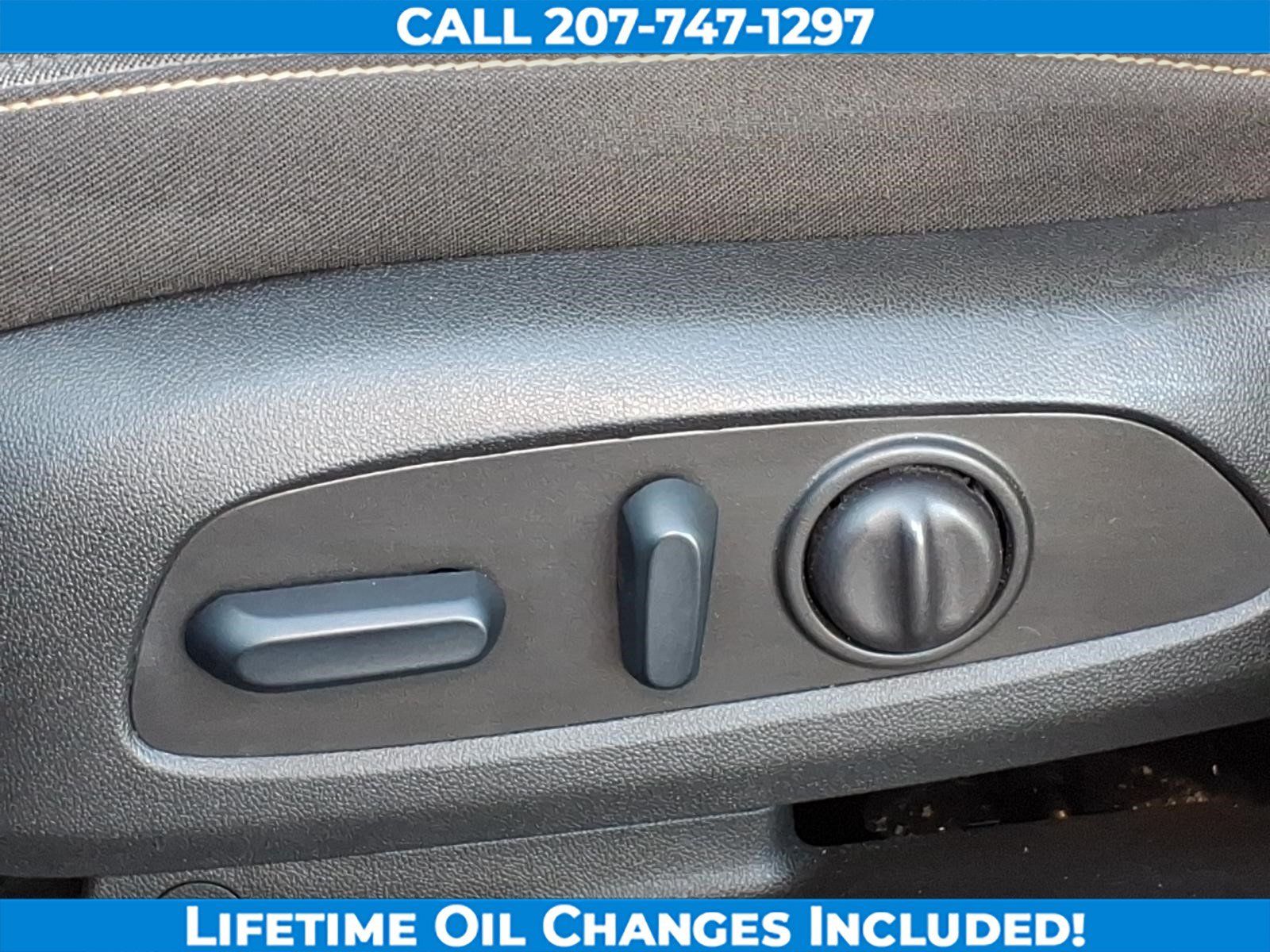 Used 2024 Chevrolet Equinox LT AWD/4WD image 13