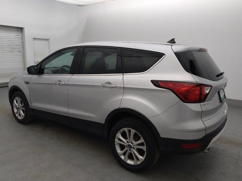 Used 2019 Ford Escape SE image 3