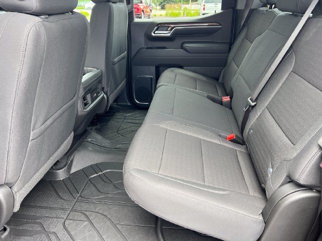 Certified 2026 Chevrolet Silverado 1500 RST w/ Dark Appearance Package AWD/4WD image 25