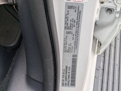 Used 2022 RAM 1500 Limited AWD/4WD image 15