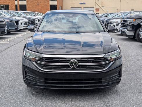 Used 2024 Volkswagen Jetta SE w/ Panoramic Sunroof Package FWD image 8