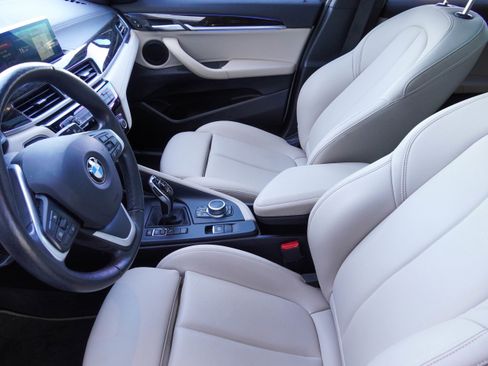 Used 2021 BMW X2 sDrive28i w/ Premium Package image 11