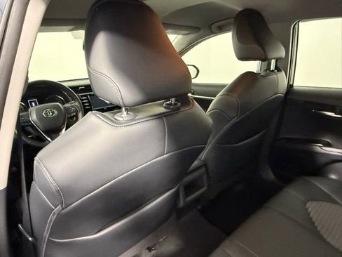 Used 2020 Toyota Camry SE w/ Convenience Package image 30