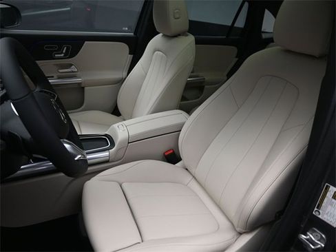 New 2026 Mercedes-Benz GLA 250 image 18