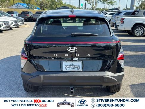 New 2026 Hyundai Kona SE image 12