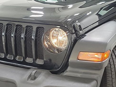 Used 2022 Jeep Wrangler Unlimited Sport AWD/4WD image 30