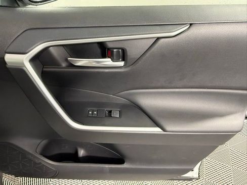 Used 2025 Toyota RAV4 XLE Premium image 44