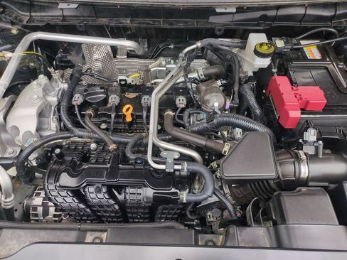Used 2025 Mitsubishi Outlander SE AWD/4WD image 32