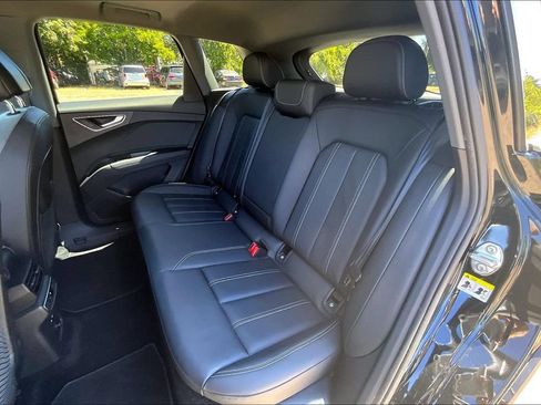 Used 2022 Audi Q4 e-tron Premium Plus AWD/4WD image 21