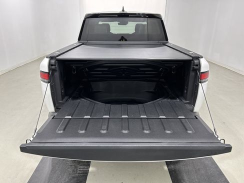 Used 2022 Rivian R1T Adventure image 15