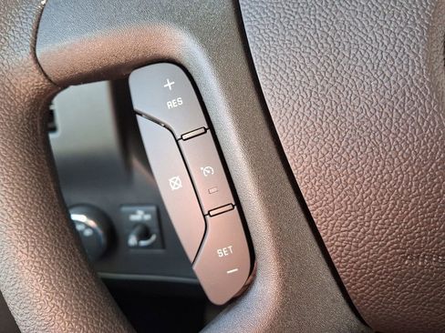 New 2024 Chevrolet Express 3500 w/ Power Convenience Package image 15