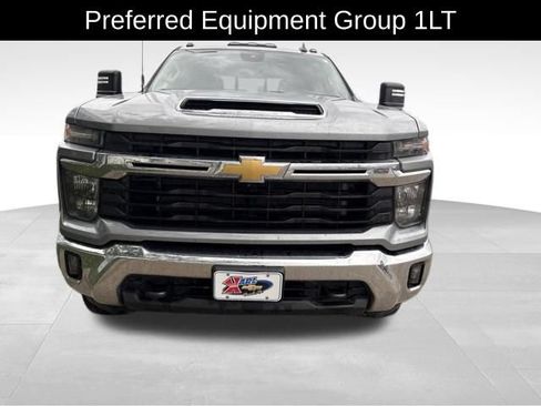 Used 2024 Chevrolet Silverado 2500 LT w/ All Star Edition AWD/4WD image 2