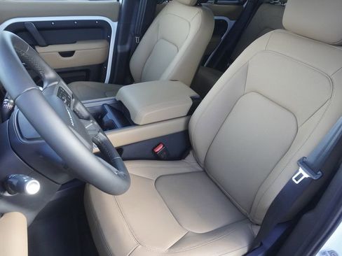 New 2025 Land Rover Defender 110 X-Dynamic SE image 20